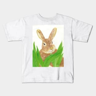 Easter bunny in the grass Kids T-Shirt